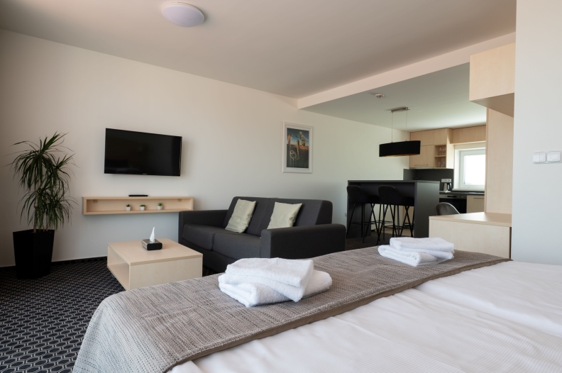 Studio De Luxe